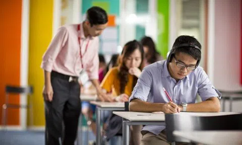 Hội đồng Anh tạm hoãn kỳ thi IELTS từ 10/11