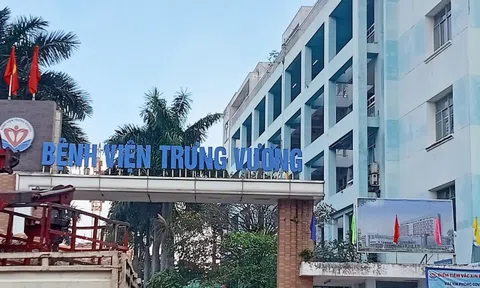 Tp.HCM: 17 bệnh viện công lập được hỗ trợ kinh phí trả lương nhân viên