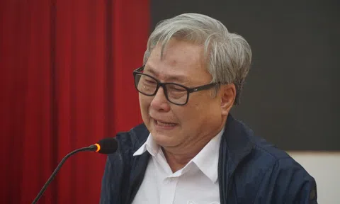 Vụ hàng trăm học sinh ngộ độc: Mời thêm 8 bác sĩ ở Tp.HCM về chữa trị