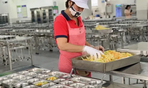 Bộ GD&ĐT yêu cầu kiểm soát chặt chẽ nguồn gốc thực phẩm trong các cơ sở giáo dục
