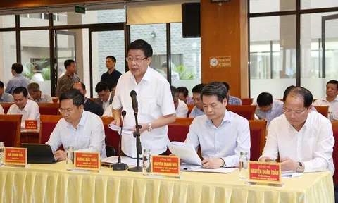 Bí thư Hà Nội thị sát thực địa về tiến độ xây dựng đường Vành đai 4