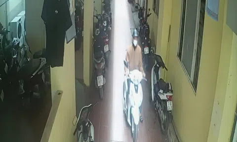 Hà Nội: Nam thanh niên đột nhập khu trọ ngang nhiên ăn cắp xe máy trước mặt bảo vệ giữa ban ngày