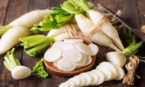 7 loại rau củ đánh tan mỡ bụng, giúp chị em có vòng eo "con kiến"