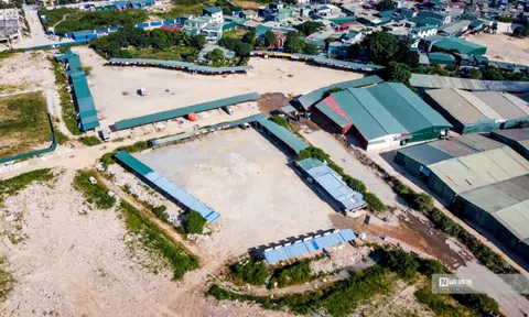 Vi phạm trật tự đô thị tại Hà Nội: Hai bãi xe “khủng” trái phép nằm ngay cạnh UBND xã