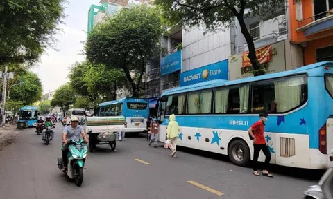 TP.HCM tổng kiểm tra, quyết liệt xử lý bến cóc xe dù