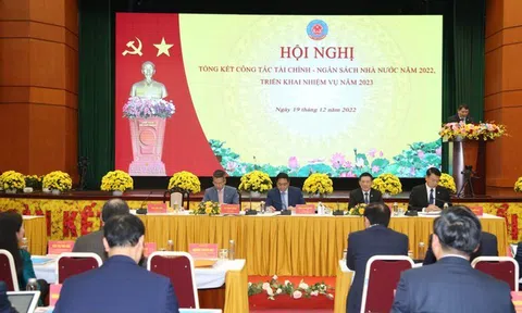 Năm 2022, thu ngân sách Nhà nước đạt 1,69 triệu tỷ đồng, vượt 19,8% so dự toán