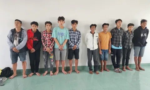 Nghi “nhìn đểu”, 2 nhóm thanh niên hỗn chiến khiến một người tử vong