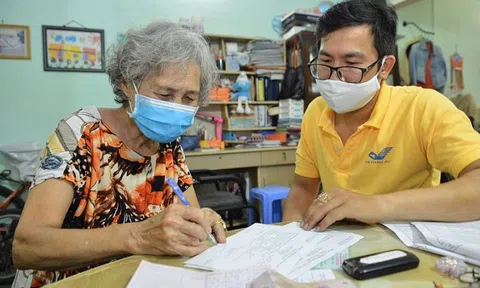 Đổ xô đi rút BHXH một lần: Hệ lụy khi tuổi già không có lương