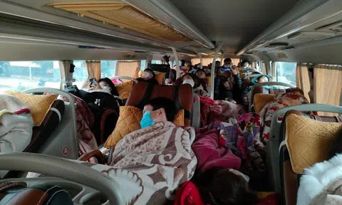 Trở lại Hà Nội sau kì nghỉ tết: Người dân ám ảnh cảnh nhồi nhét trên xe khách