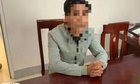 Tạm đình chỉ công tác thầy giáo bị tố "đụng chạm" nhiều nữ sinh tiểu học ở Nghệ An