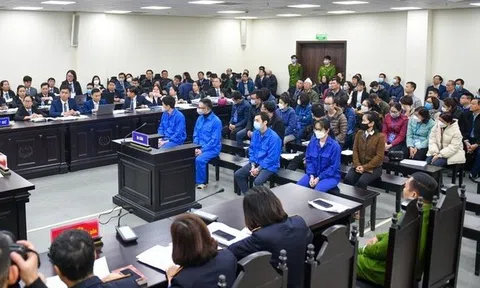 "Siêu lừa" Nguyễn Thị Hà Thành cùng các động phạm tiếp tục hầu tòa