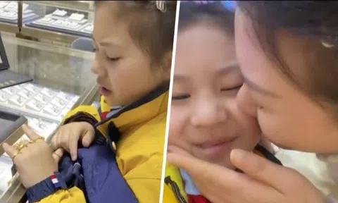 Bé gái tiết kiệm tiền mỗi ngày để mua nhẫn vàng tặng mẹ khiến dân tình xôn xao