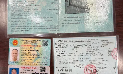 Người đàn ông làm giả thẻ nhà báo, bằng lái xe để đối phó CSGT