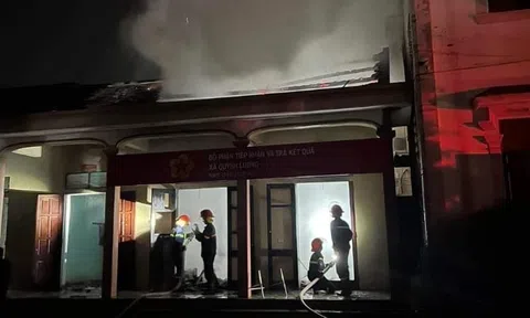 Nghệ An: Bộ phận một cửa UBND xã cháy, nhiều tài liệu bị thiêu rụi