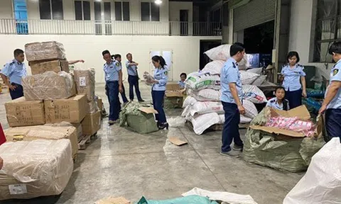 Phát hiện, tạm giữ nhiều hàng hóa ngoại nhập không rõ nguồn gốc