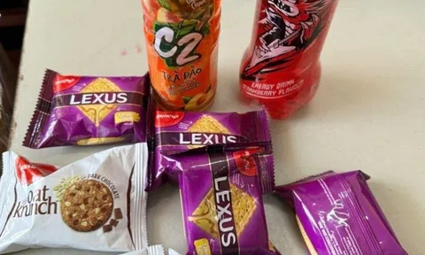 Công ty phát bánh kẹo trước cổng trường bị xử phạt 50 triệu đồng