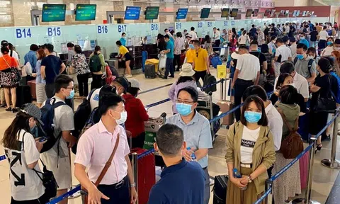 Bản tin 16/4: Yêu cầu tăng chuyến bay tới các "điểm nóng" du lịch