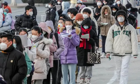 Nguyên nhân nào khiến người Trung Quốc đổ xô học thạc sĩ, tiến sĩ?