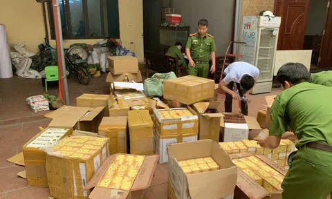 Hà Nội: Triệt phá thành công đường dây buôn bán thuốc lá nhập lậu