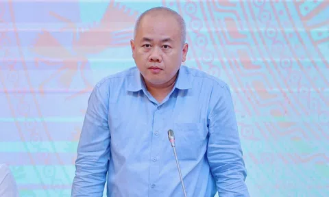 Làm sao để vực dậy đà tăng trưởng của “đầu tàu” kinh tế Tp.HCM?