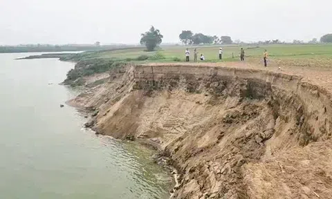 Thanh Hóa: UBND tỉnh yêu cầu làm rõ nội dung phản ánh về tình trạng sạt lở bờ sông Mã đoạn qua Vĩnh Hòa