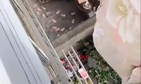 Vợ chỉ đi phơi chăn bông mà bất ngờ phát hiện bí mật chồng che giấu bấy lâu