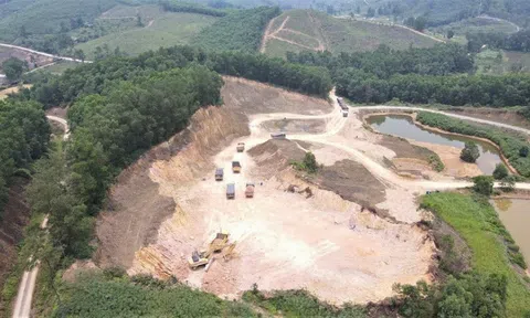 Chính quyền lên tiếng vụ khai thác đất trái phép lớn nhất Hà Tĩnh