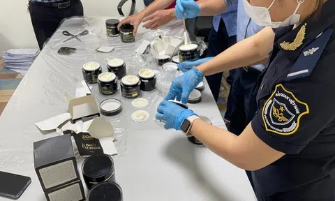 Phát hiện hàng chục kg ma túy được giấu tinh vi trong kem dưỡng da, hộp sốt mayonnaise