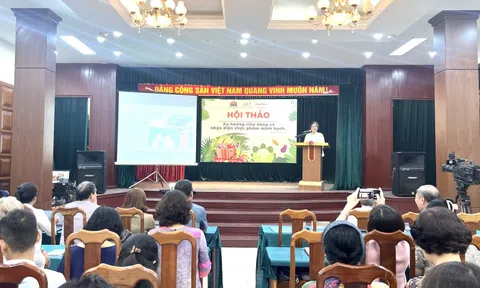 Nghịch lý thực phẩm sạch: "Kẻ ăn không hết người lần chẳng ra"