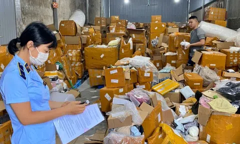 Phá kho hàng lậu hơn 1 tỷ đồng bán trên sàn thương mại điện tử