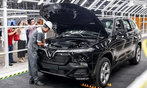 Chính phủ chỉ đạo giảm 50% lệ phí trước bạ ô tô trong nước từ 1/7