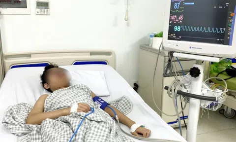 Thiếu niên 14 tuổi nhập viện cấp cứu sau khi ăn thịt ba ba