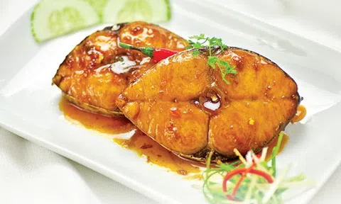 Gợi ý cách làm món cá thu kho nước dừa thơm ngon béo ngậy