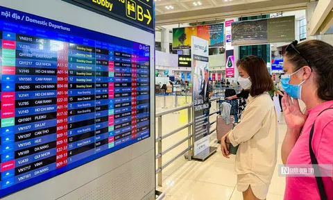 Đề xuất tăng trần giá vé máy bay nội địa