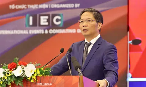 Đặt ra những mục tiêu thách thức để chuyển đổi số, chuyển đổi xanh