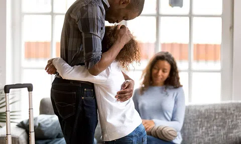 Cha mẹ khi ly hôn cần làm những điều này để con trẻ không bị tổn thương