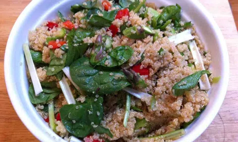 5 công thức salad giúp giải nhiệt, tăng cường sức đề kháng cho cơ thể