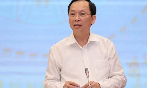 Lãi suất giảm, ngân hàng thừa tiền, vì sao doanh nghiệp khó vay?