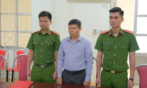 Khởi tố nguyên chủ tịch phường và 2 cán bộ địa chính tại Cao Bằng