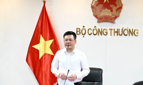 Gấp rút xây đường dây 500kV mạch 3, hoàn thành trong tháng 6/2024