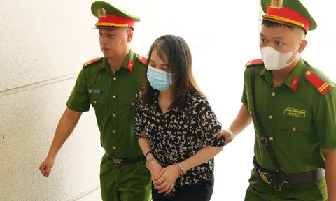 8 doanh nghiệp "lót tay" hơn 25 tỷ đồng cho cựu Cục trưởng Cục Lãnh sự