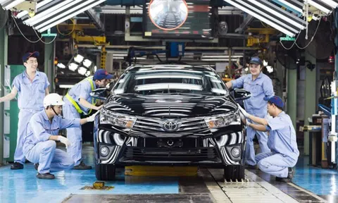 Dù đã giảm 50% lệ phí trước bạ, thị trường ô tô vẫn nhuốm màu xám xịt