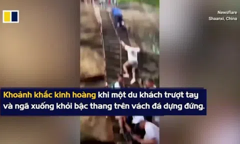Trung Quốc: Nữ du khách trượt chân rơi xuống vách đá dựng đứng