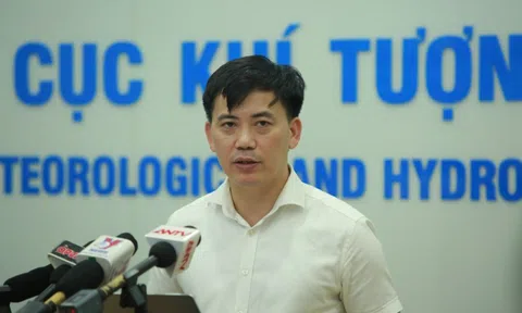 Chuyên gia khí tượng: "Bão số 1 đạt cực trị, gây giông lốc cách hàng trăm km"