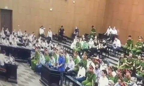 Chuyến bay giải cứu: Bị cáo xin được giảm án do có cha là liệt sĩ