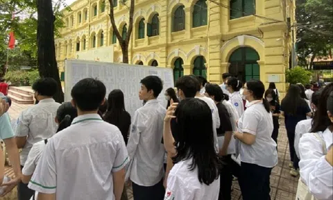 Bản tin 19/7: Hà Nội tăng 10 bậc về tỉ lệ đỗ tốt nghiệp THPT, số lượng điểm 10 nhiều nhất cả nước