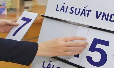 Chính phủ đề nghị phấn đấu giảm lãi suất cho vay ít nhất 1,5-2%