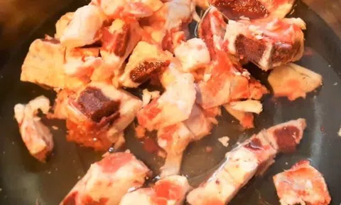 Món ngon cuối tuần: Cách nấu canh đuôi bò cà chua vừa ngon vừa bổ