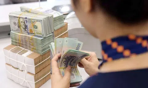 Doanh nghiệp vẫn khát vốn giữa cuộc đua giảm lãi suất của các ngân hàng