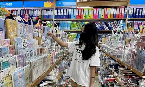 Thị trường đồ dùng học tập nhộn nhịp trước thềm năm học mới